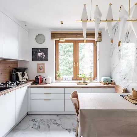 Golden Saska Kepa Luxury Retreat With Garden & Design Interior ורשה