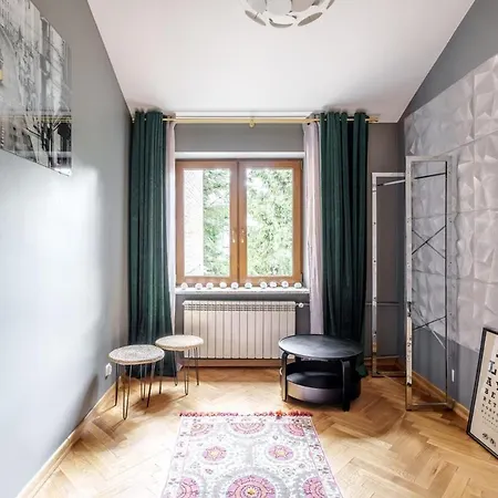 Golden Saska Kepa Luxury Retreat With Garden & Design Interior וילה