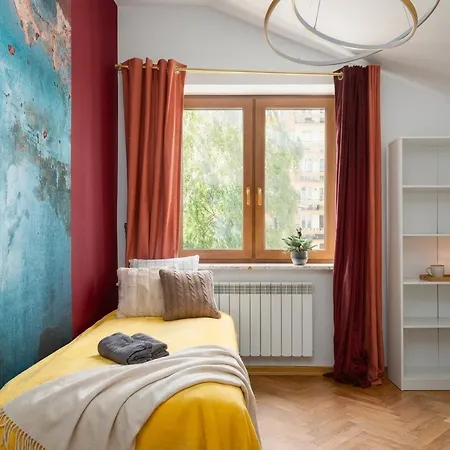 Golden Saska Kepa Luxury Retreat With Garden & Design Interior Villa Warszawa