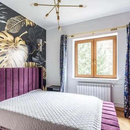 Golden Saska Kepa Luxury Retreat With Garden & Design Interior *